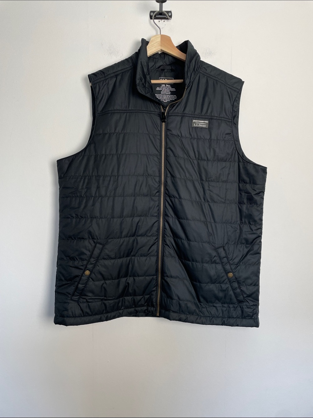 LL Bean Men's XXL Tall Quilted Black Packable Vest 2 Pocket Casual Layering - Picture 2 of 7